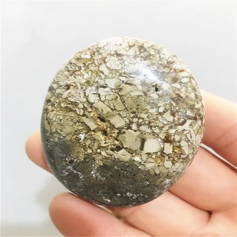 Natural crystal Madagascar portable rolling stone massage stone