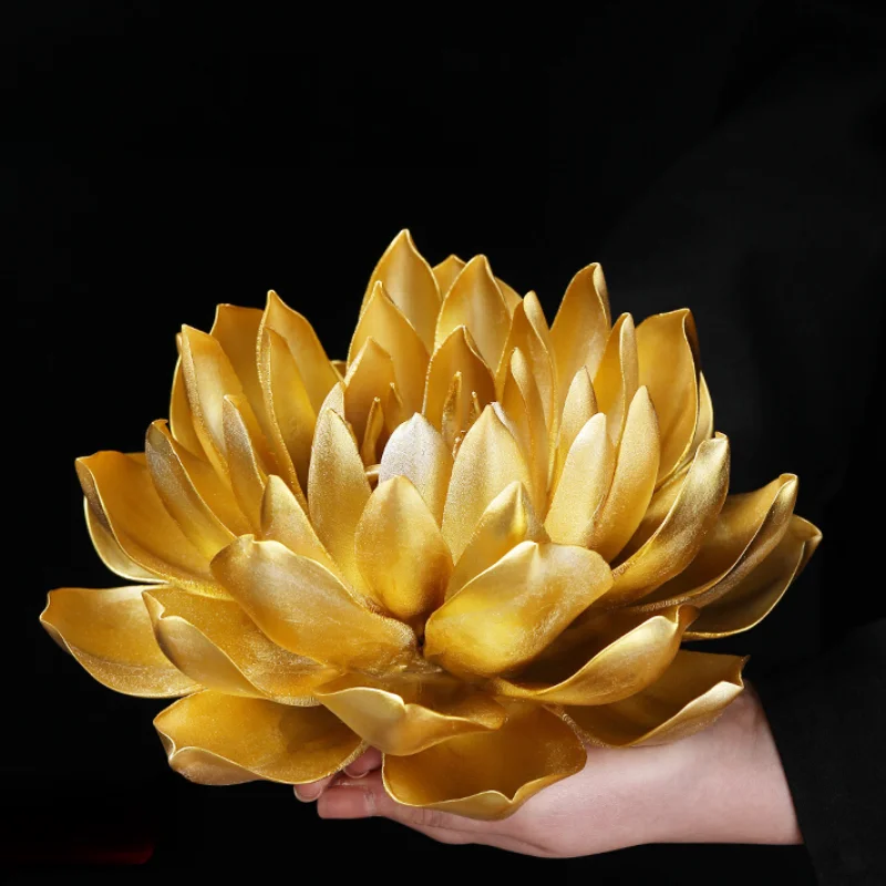 

Ceramic Lotus Ornament Lotus Flower Ornament in Buddhist Hall Living Room Buddha Table Simulation Flower Home Foyer Decoration