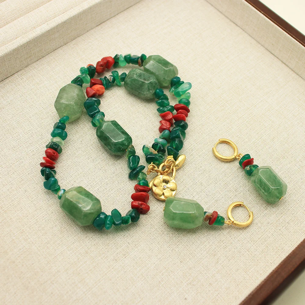 

Ожерелье из натурального аметиста, серьги с зелеными кристаллами из бисера, комплект ювелирных изделий из серебра 925 пробы с иглами