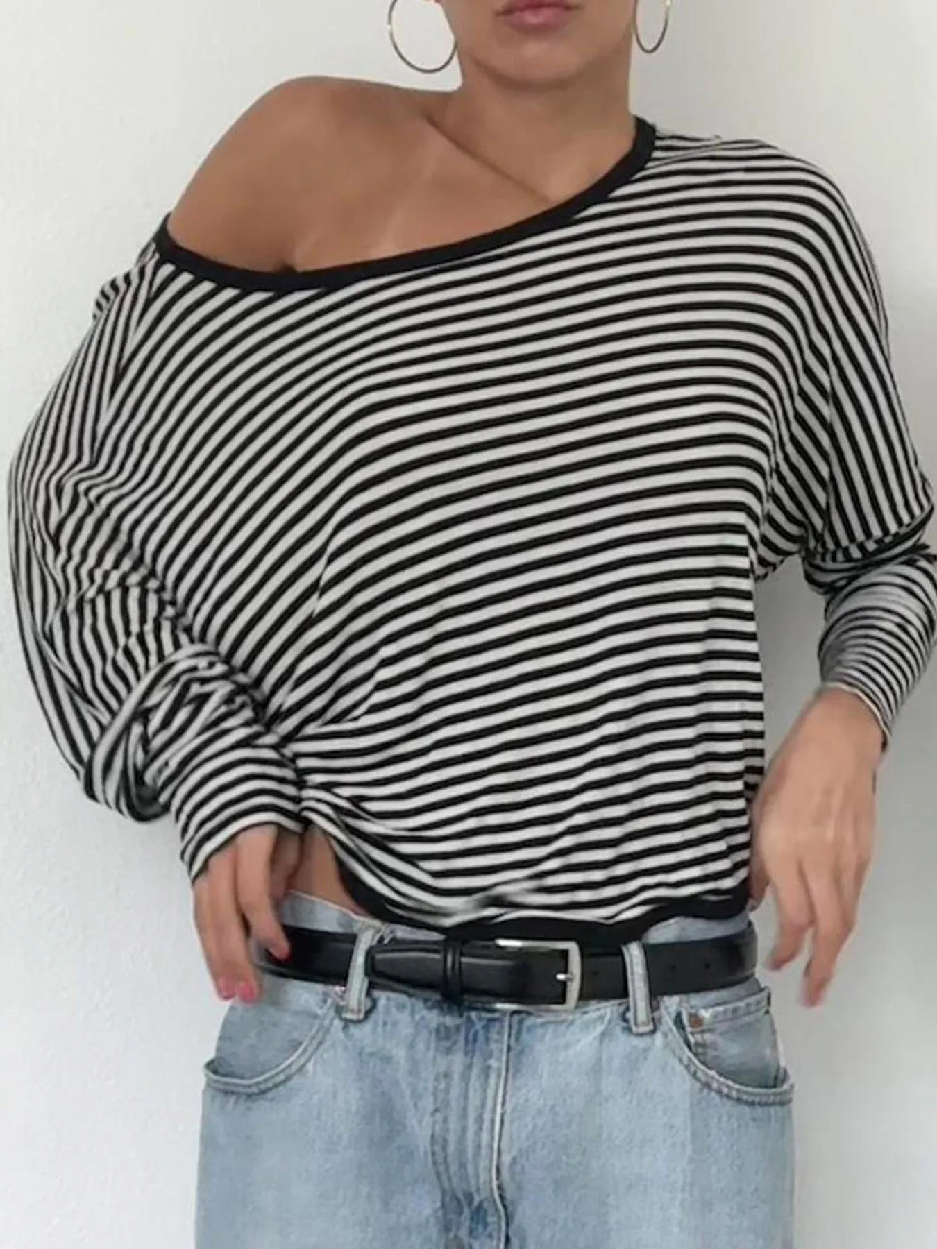 Twist Backless Loose Casual Stripe Long Sleeve T Shirt Women Contrast Binding O Neck Minimalist Pullover Tops