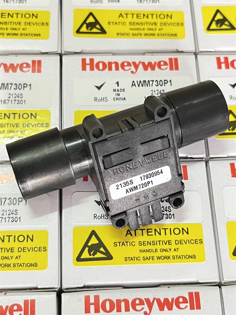 AWM720P1 imported NEWS flow sensor AWM730P1 transmitter 22mm genuine,