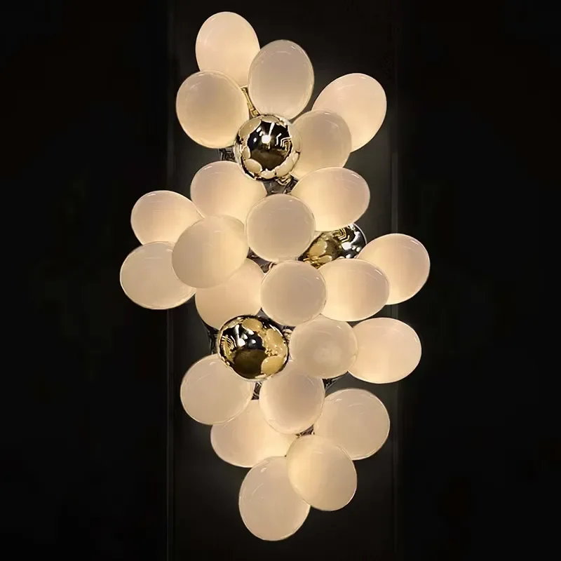 Nordic Style White Grape Wall Lamp Hand Blown Murano Glass Sconce Brass Base Creative Luxury Lighting for Bedroom Living Room