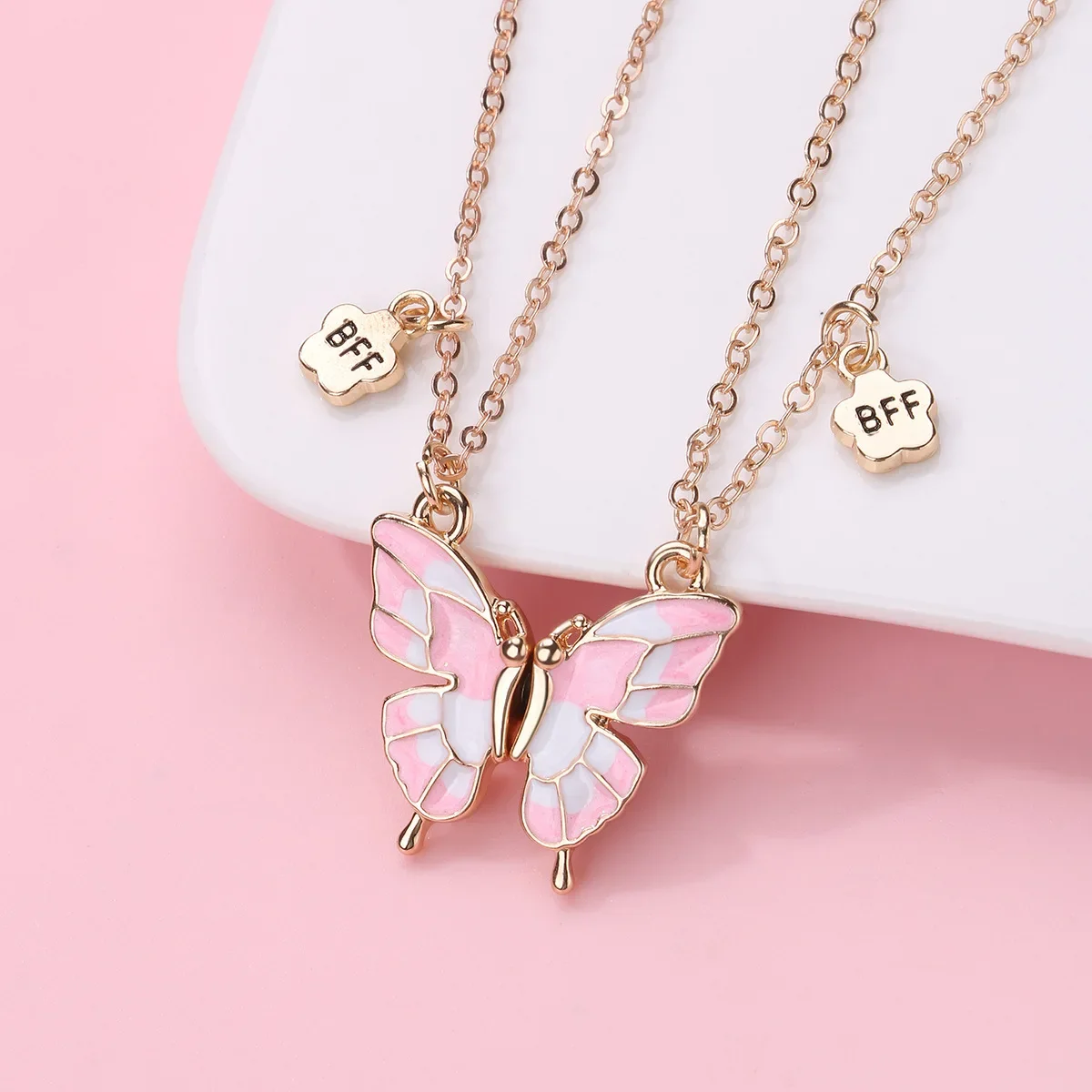 

2 Pcs Hot Selling Butterfly Necklace Fashion BFF Friend Necklace Set Exquisite Alloy Magnet Necklace Jewelry Personalized Gift