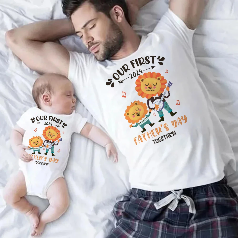 Our First Father\'s Day Lion Printed Family Matching Clothes Dad T Shirt Infant Bodysuit Daddy & Baby Fathers Day Birthday Outfit