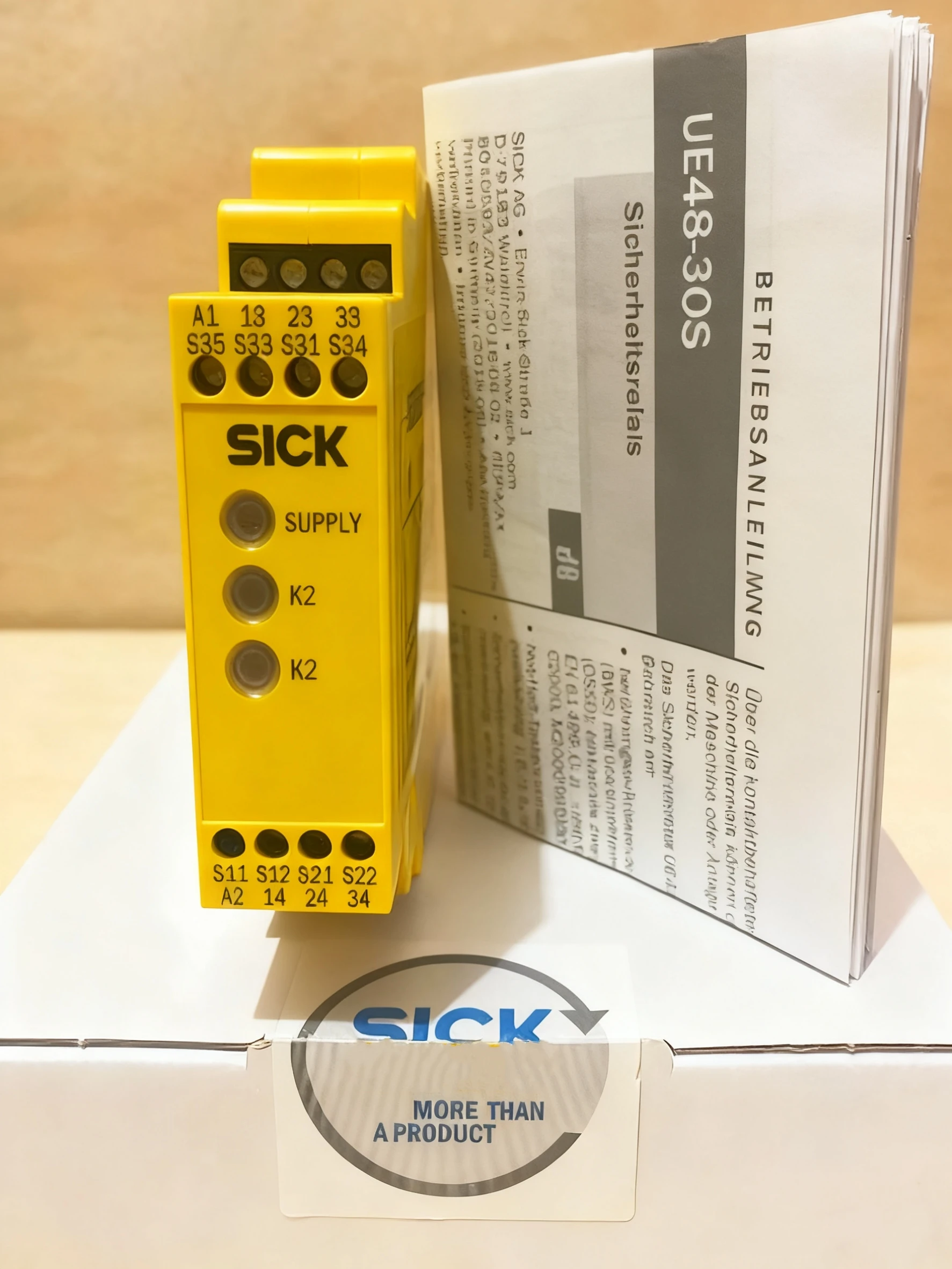 Safety relay UE10-30S2D0 order number 6024917 spot genuine new