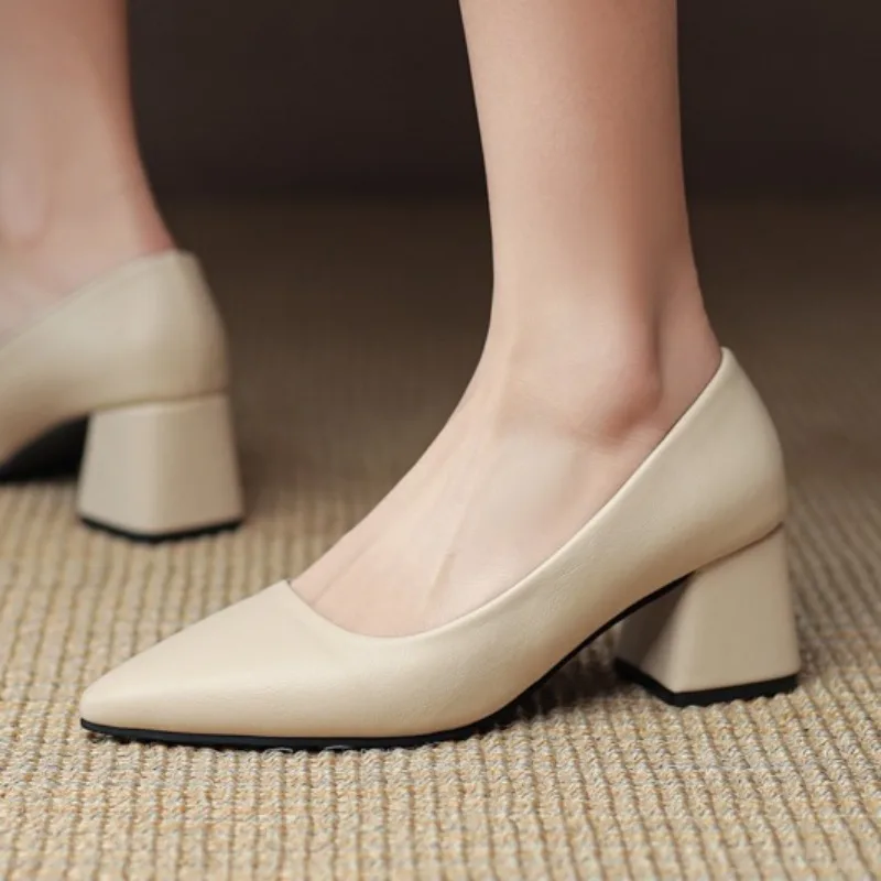 

Французские одинарные туфли, лето 2024, новый стиль, темпераментные модные слипоны с острым носком, элегантные ретро-тренды, темпераментные поездки на работу