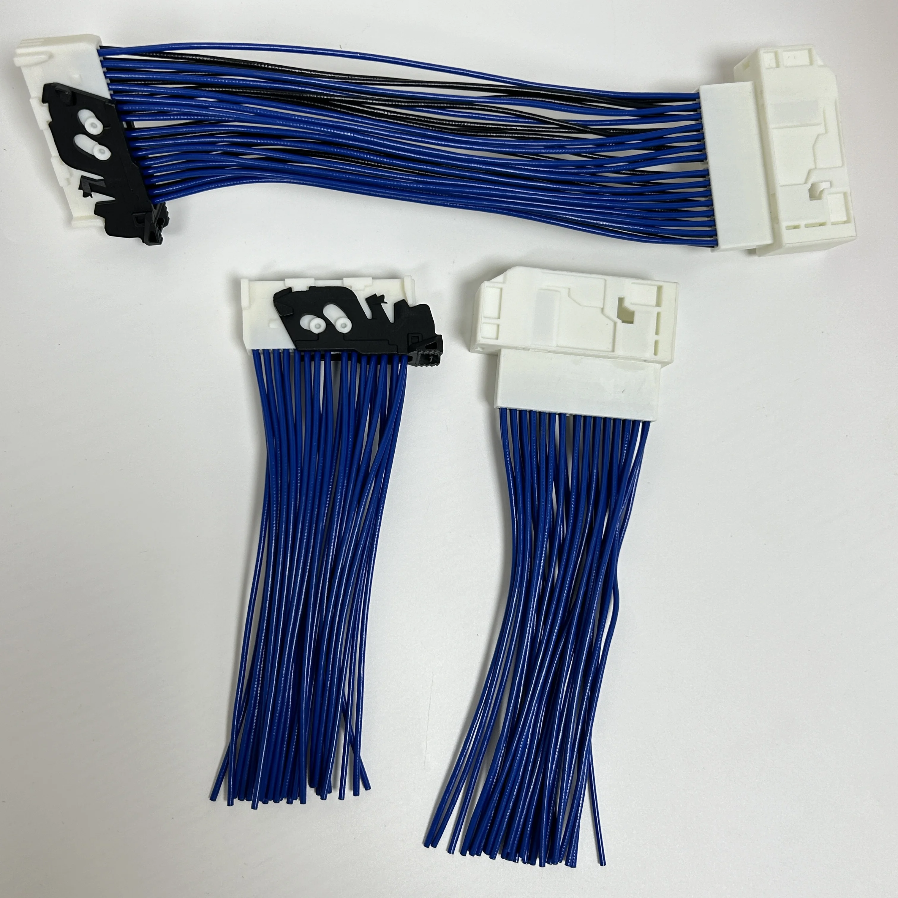 30P plug terminal connector To yota CD Lexus amplifier