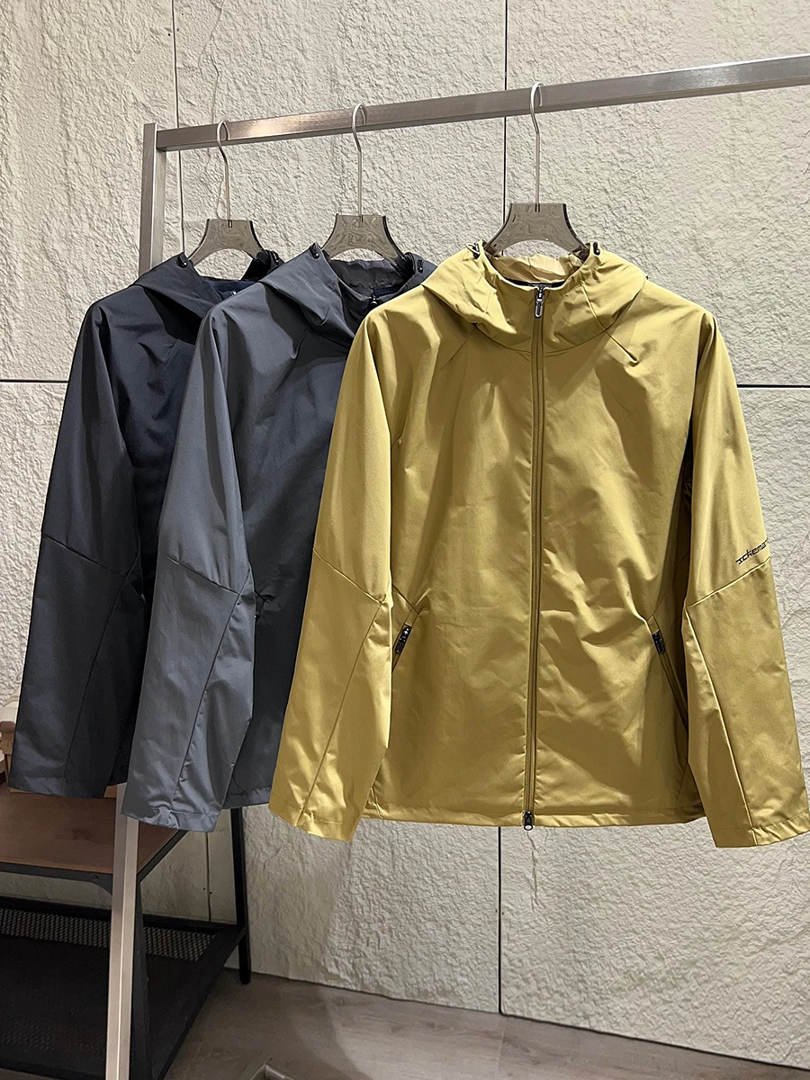 

High-End Men's Fleece-Lined Outdoor Jacket Windproof Waterproof Autumn Winter Sports Coat Casual Loose Fit Polyester Fiber