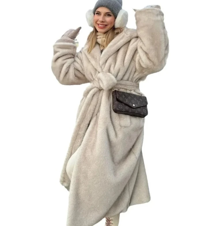 Winter Luxe Merk Capuchon Nepbontjas Vrouwen Plus Lange Warme Dikke Nertsen Bont Bovenkleding High-End Harige Riemen Bont overjas