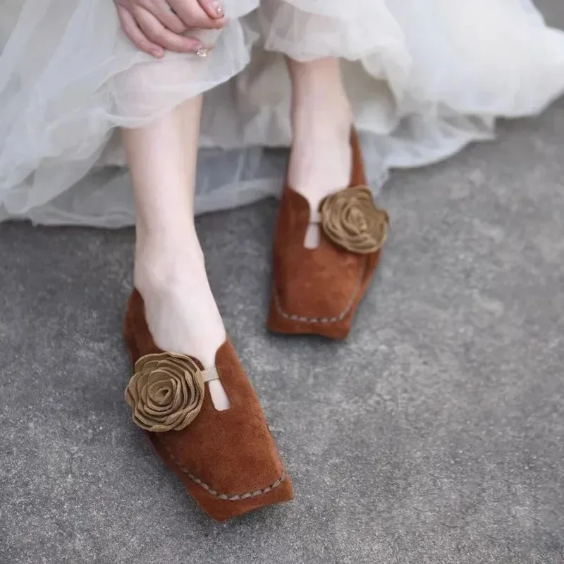 

Women Flats Flower Decoration Design Women Shoes Fashion Square Toe Shallow Mouth Single Shoe Suede Casual Loafers Zapatos Mujer