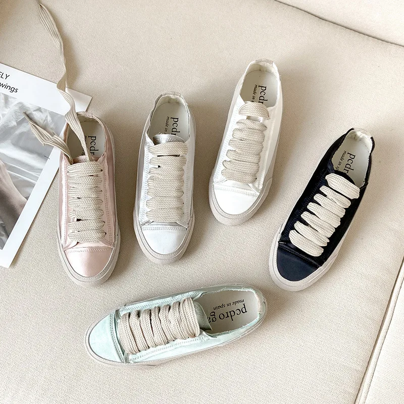 

Women Canvas Shoes Autumn 2026 Vulcanize Shoes Student Solid Color Sneakers Ladies Flats Casual Breathable Walking Travel Tennis
