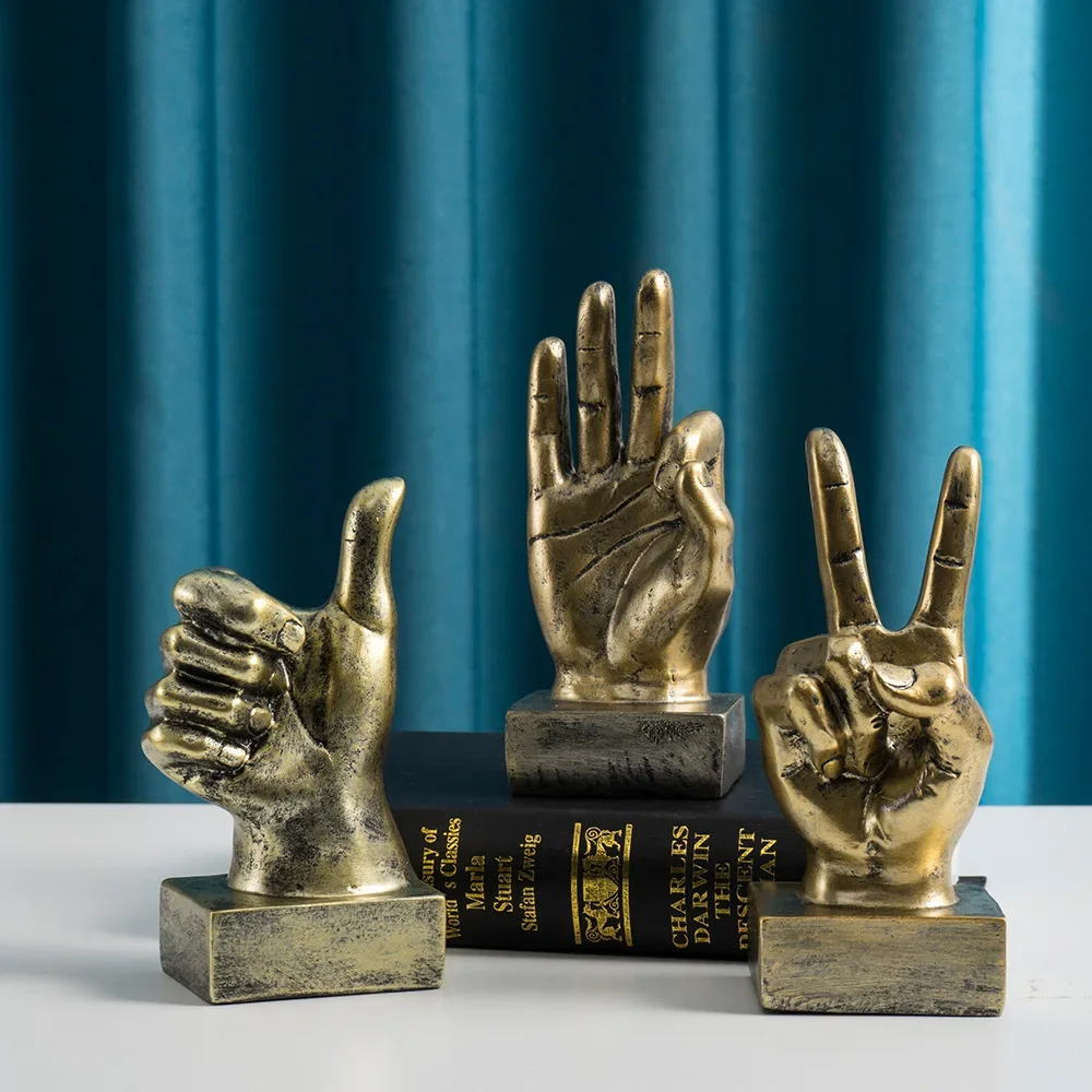 Creativity Vintage Desktop Crafts Sculptur Gesture Finger Model Coffee Decoration Shop Home Art Resin Victory Decor Sculptures