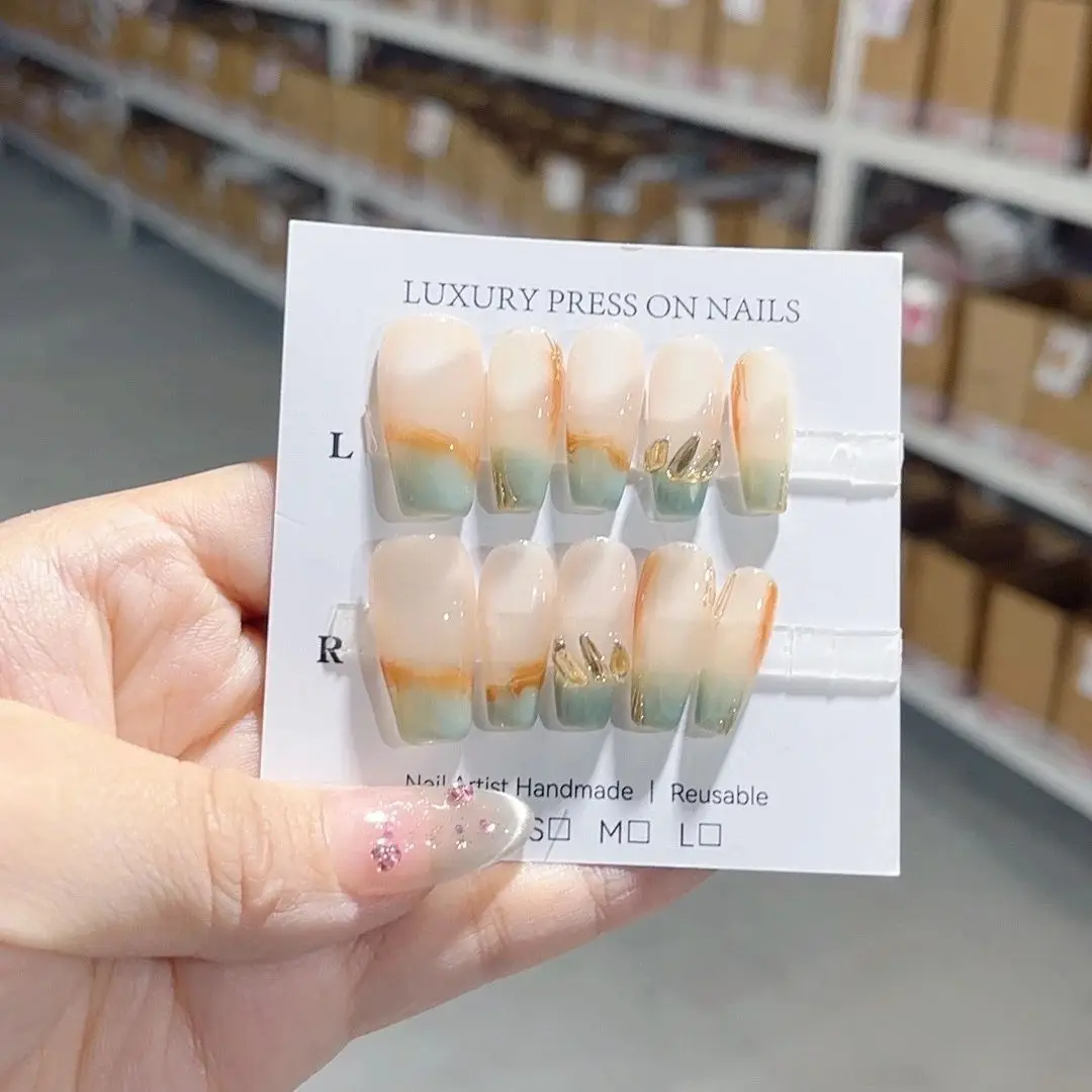 

Wholesale Amber Gradient Blue Graceful Reusable High-Quality Elegant White Handmade Press On Nails.No.C121