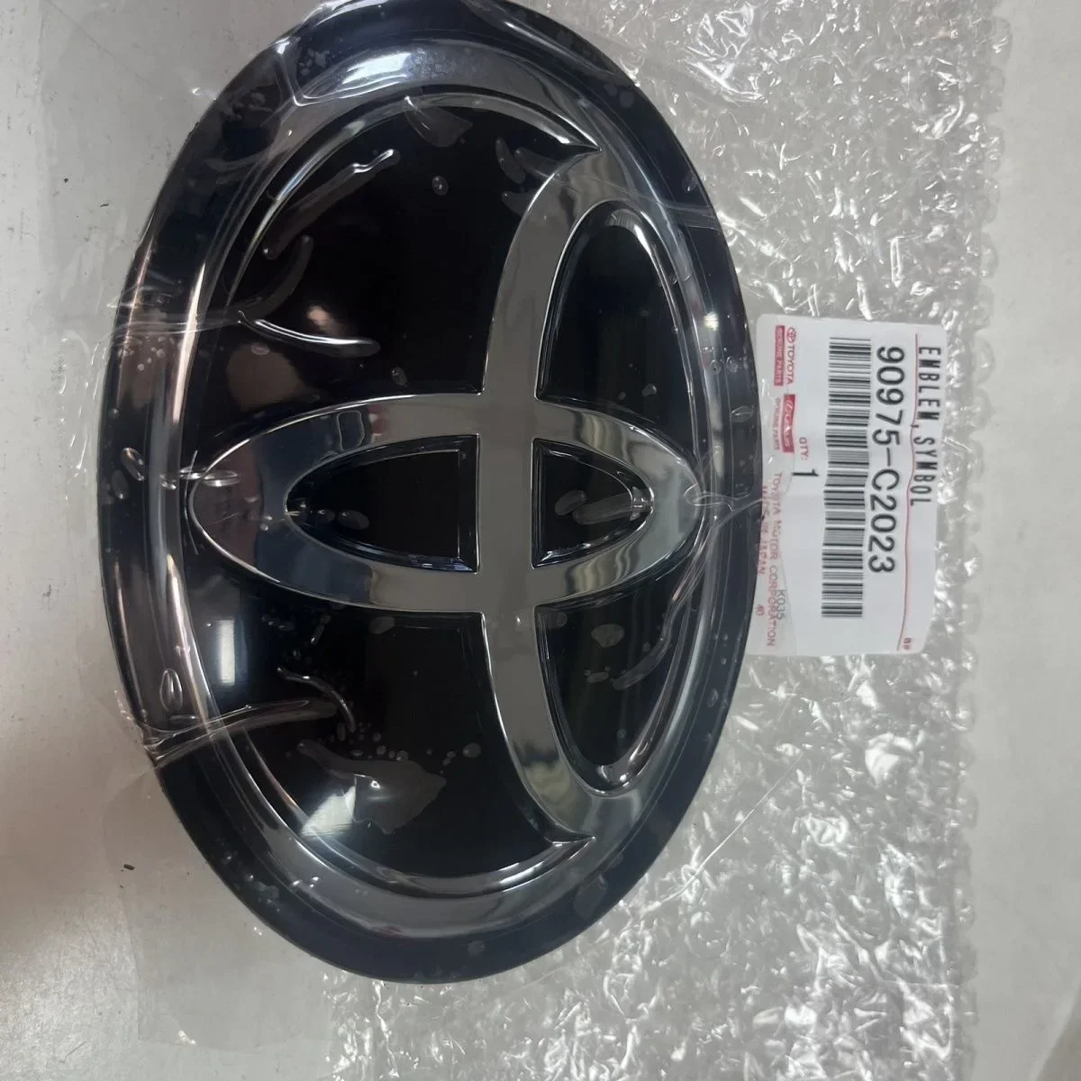 160mm car series crystal series 3D crystal car hybrid logo badges front grille for Toyota Highlander Camry RAV4 CHR Senna Avalon view 2