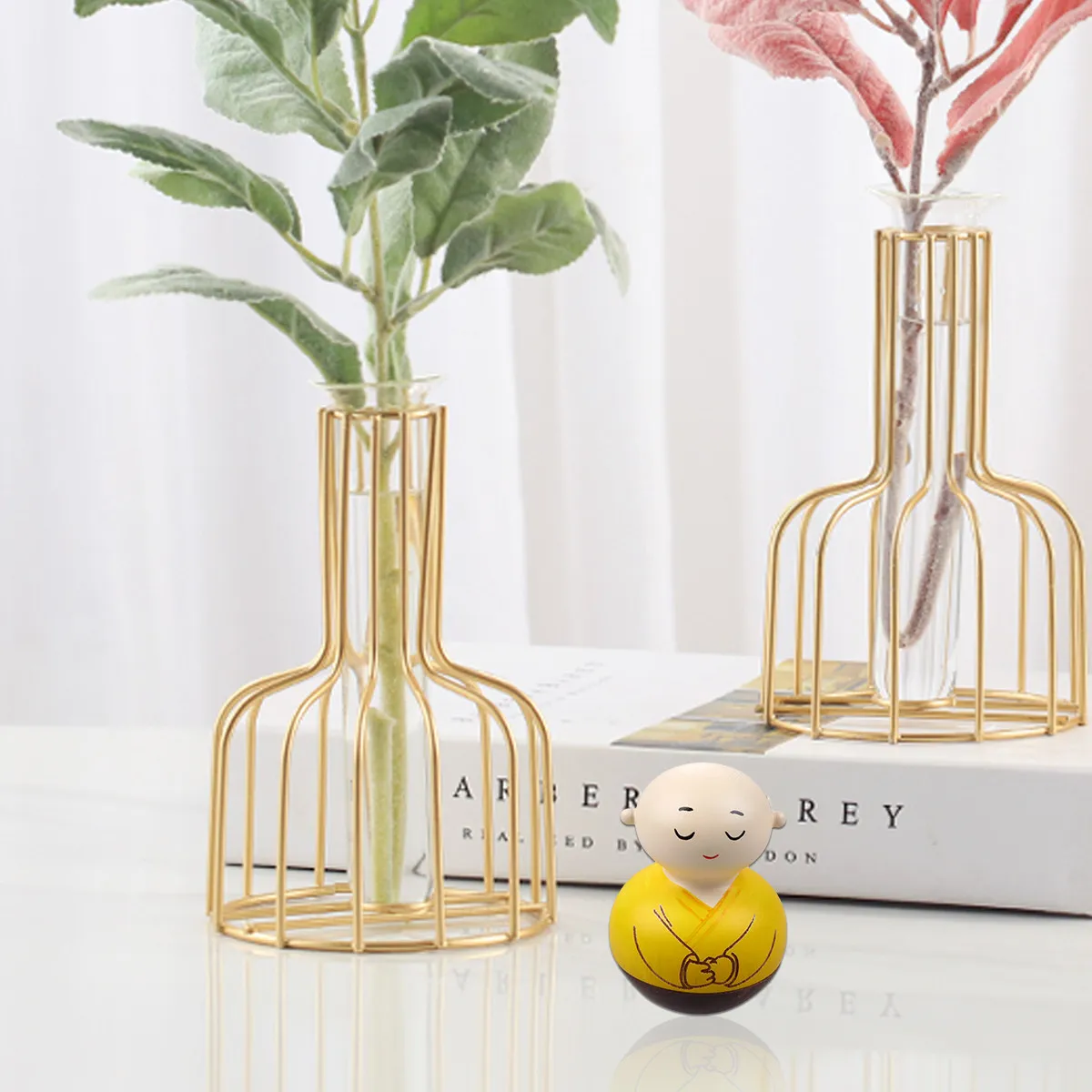 

1 шт. Деревянная фигурка монаха-неваляшки, креативное украшение ручной работы для рабочего стола, декор для дома, офиса, полки, стола, подарок, с открытыми глазами, желтый