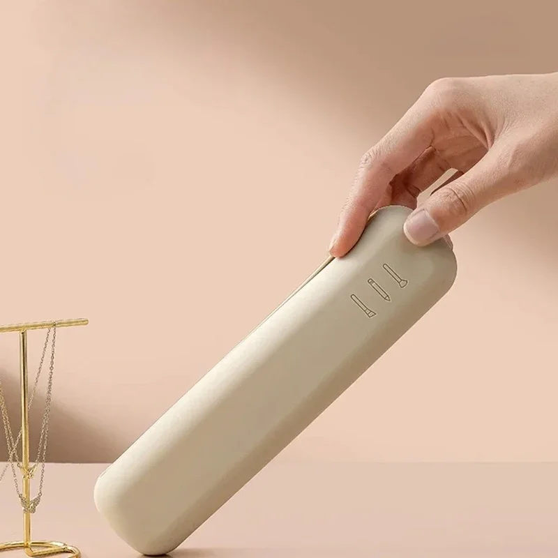 Tragbare wasserdichte Make-up-Tools für Frauen und Mädchen, Reise-Make-up-Pinselhalter, Silikon, Kosmetikpinsel, Tasche, Make-up-Schwamm-Etui