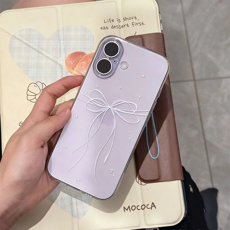 Transparente Handyhülle mit großem Loch, violett und weiß bemalt, mit Schleife, für iPhone 11 12 13 14 15 16 17 18 Pro Max – Detail 2
