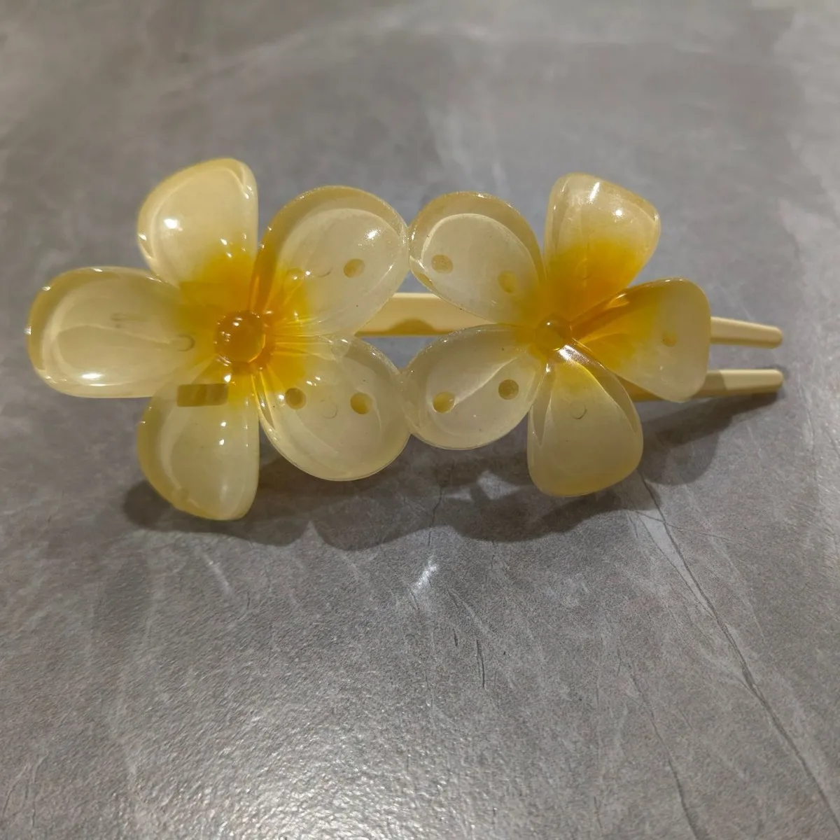 Sweet Gradient Plumeria Flower Hair Clips For Women Girls Egg Flower Duckbill Clip Barrette Hairpins Hawaiian Party Accessories