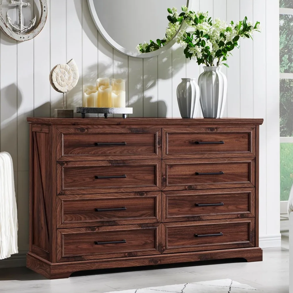 Cômoda larga rústica de madeira com 8 gavetas para quarto com textura natural e alças de metal