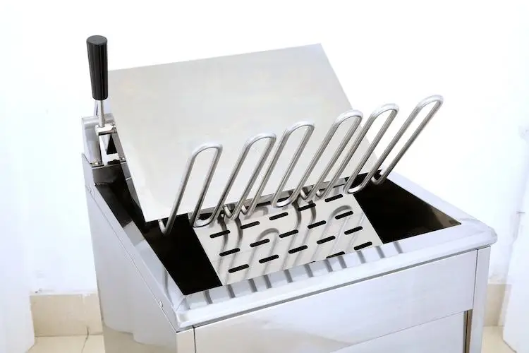 Double Basket Commercial Gas Deep Fryer French Fries Deep Fryer Fried Potato Chips Puffed Food Frying Machine with 2 Tanks