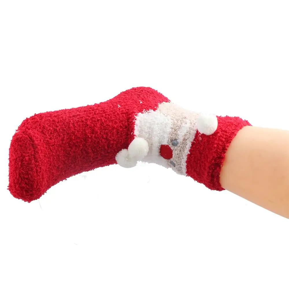 Calcetines para dormir de suelo de alce, calcetines de terciopelo Coral con dibujos de Papá Noel, rojo, verde, para invierno, calcetines de tubo medio, calcetines de Navidad