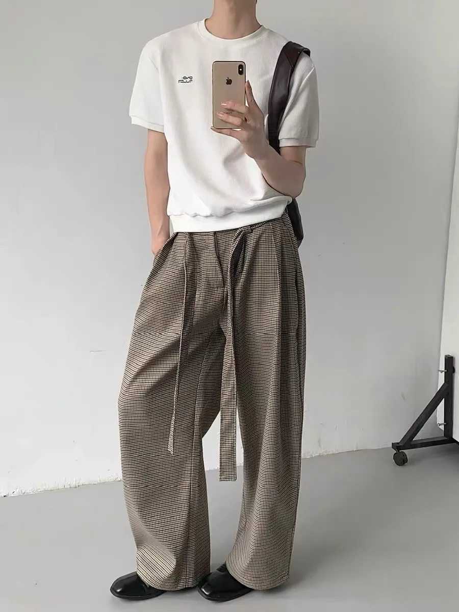 

Американские ретро клетчатые широкие брюки с поясом, мужские дизайнерские утягивающие свободные брюки с высокой талией, прямой крой West, летние брюки для отдыха...