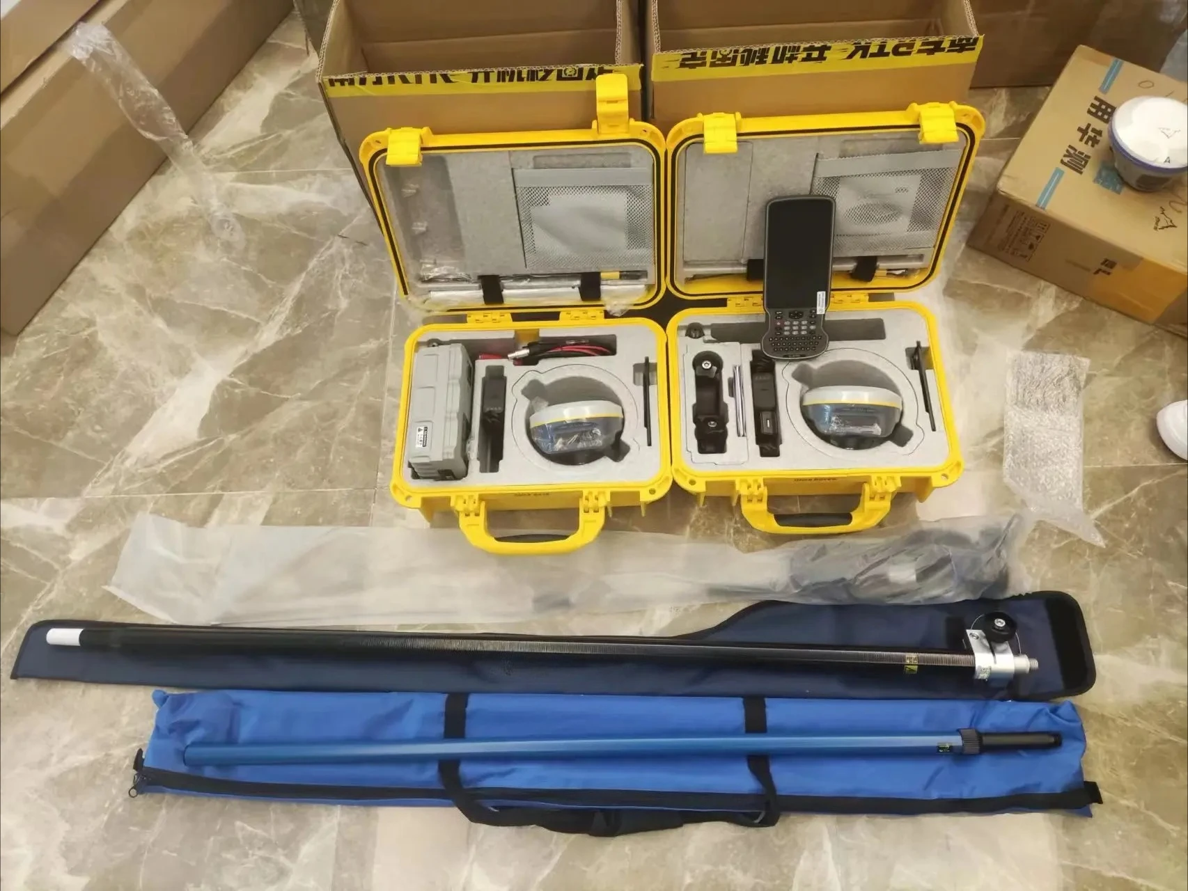 South G2 GNSS Rtk Galaxy G2 GPS Base Station And Rover GNSS Receiver