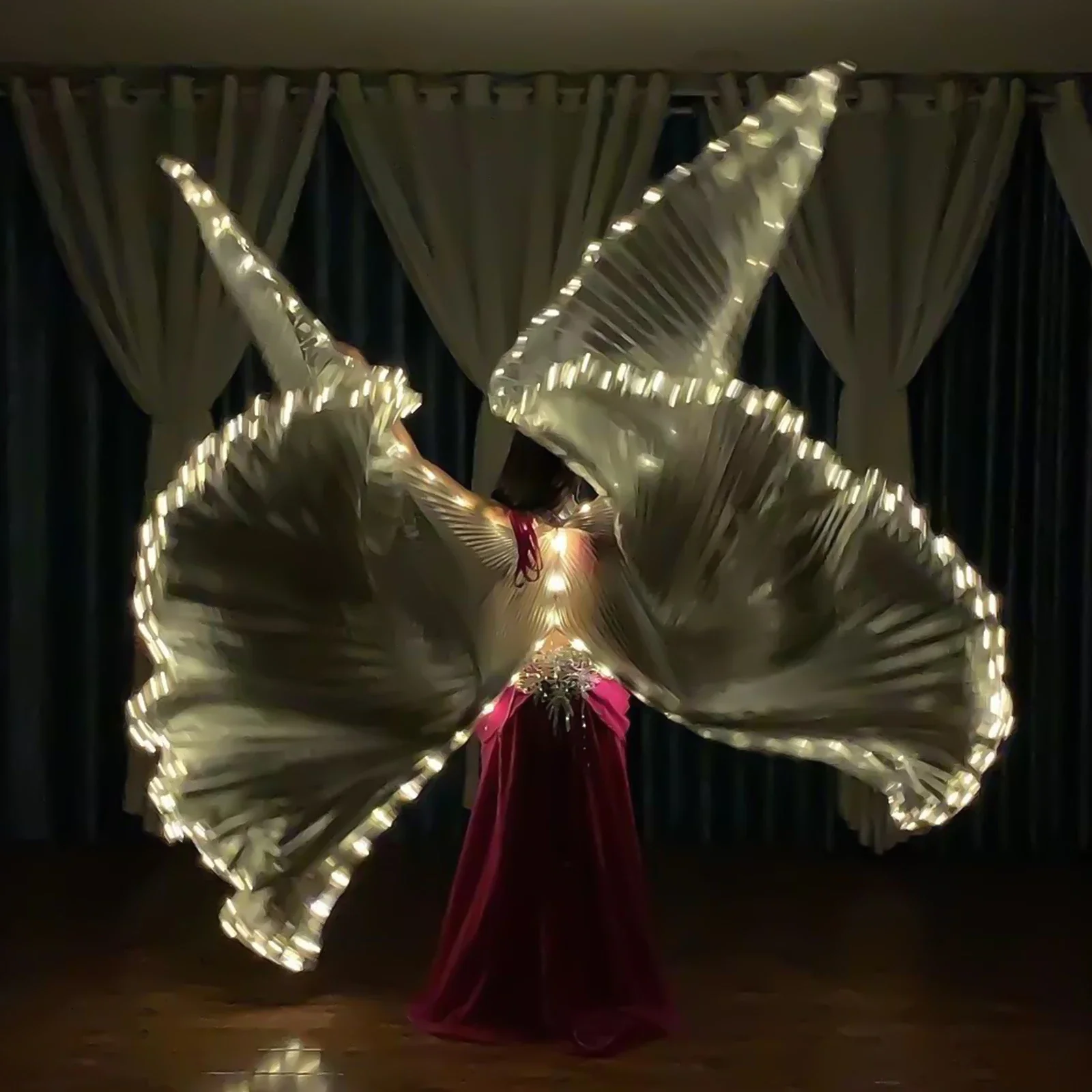 

LED Isis Wings Belly Dance Wings Silver LED Butterfly Fairy Belly Dance Wings Cosplay Carnival Stage Show Luminous Costume Props