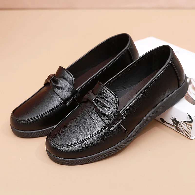 Women Basic Solid Tone Medical Staff Flats Pu Slip On Wear Resistant Cushion Sole Clinic Daily Healthcare Worker Footwear