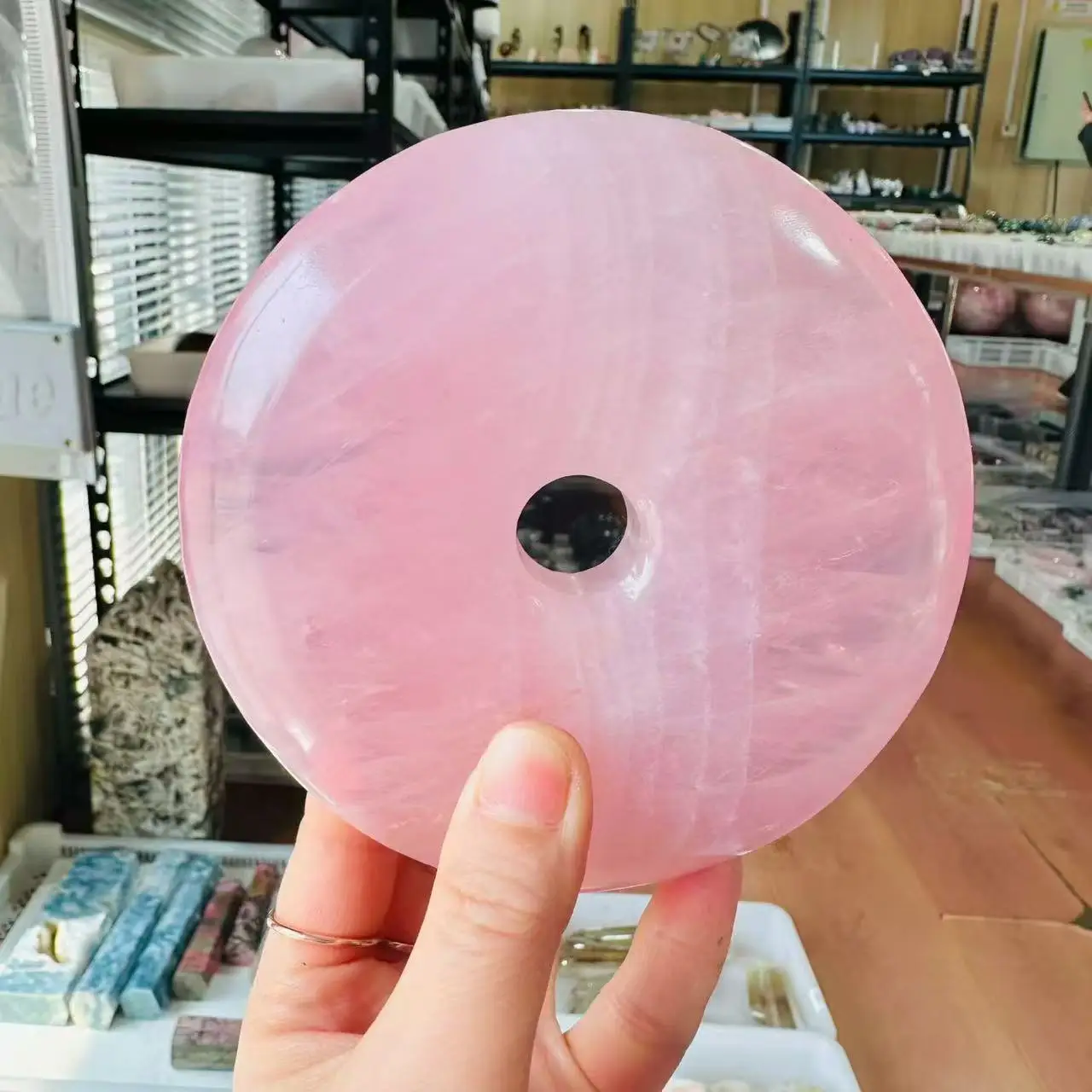 Natural Rose Crystal Quartz Charm, With Healing Properties, Suitable For Home Decoration, As a Decorative Piece, a Stand, For Pu