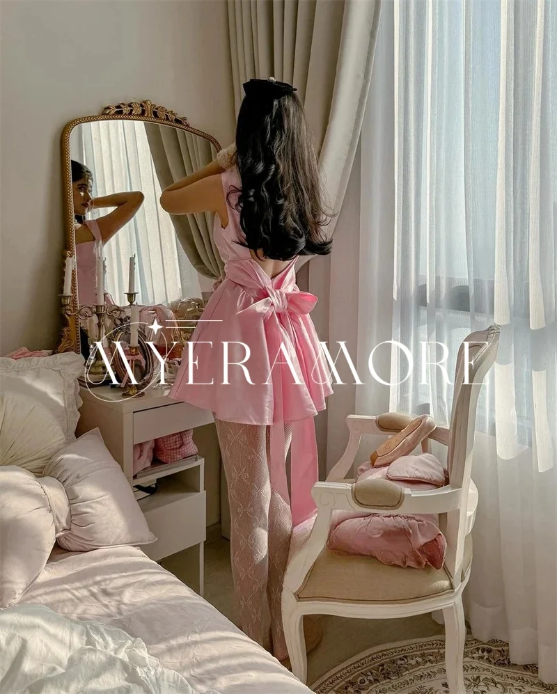 الوردي الساتان فساتين حفلة موسيقية قصيرة السباغيتي الأشرطة فساتين لحفلات الكوكتيل ساحة طوق القوس رداء حفلات مخصص فساتين Sheer