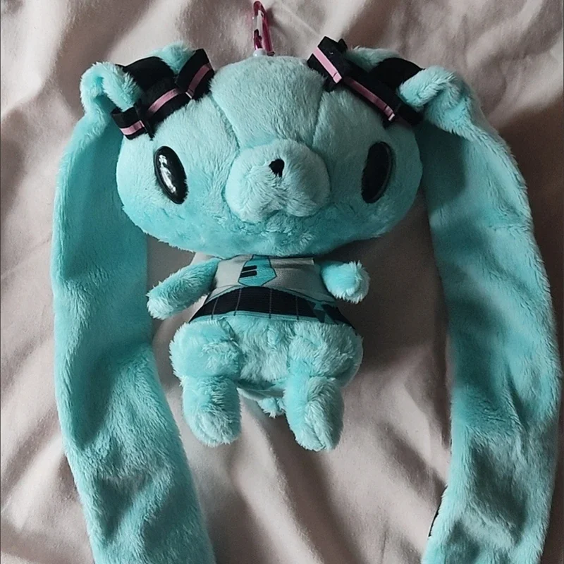 Pendentif en peluche doux Hatsune Miku avec oreilles de lapin, design classique pour l'affichage de badges d'uniforme, charm de sac Vocaloid mignon pour collection et cadeau