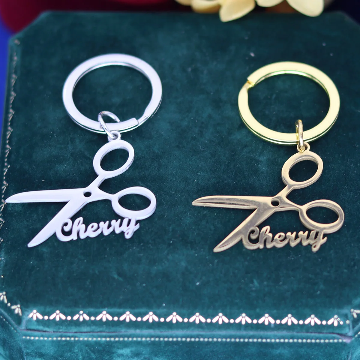 

Custom Name Scissor Keychain Personalized Stainless Steel Pendant Keychains For Women Men Keyring Customized Jewelry