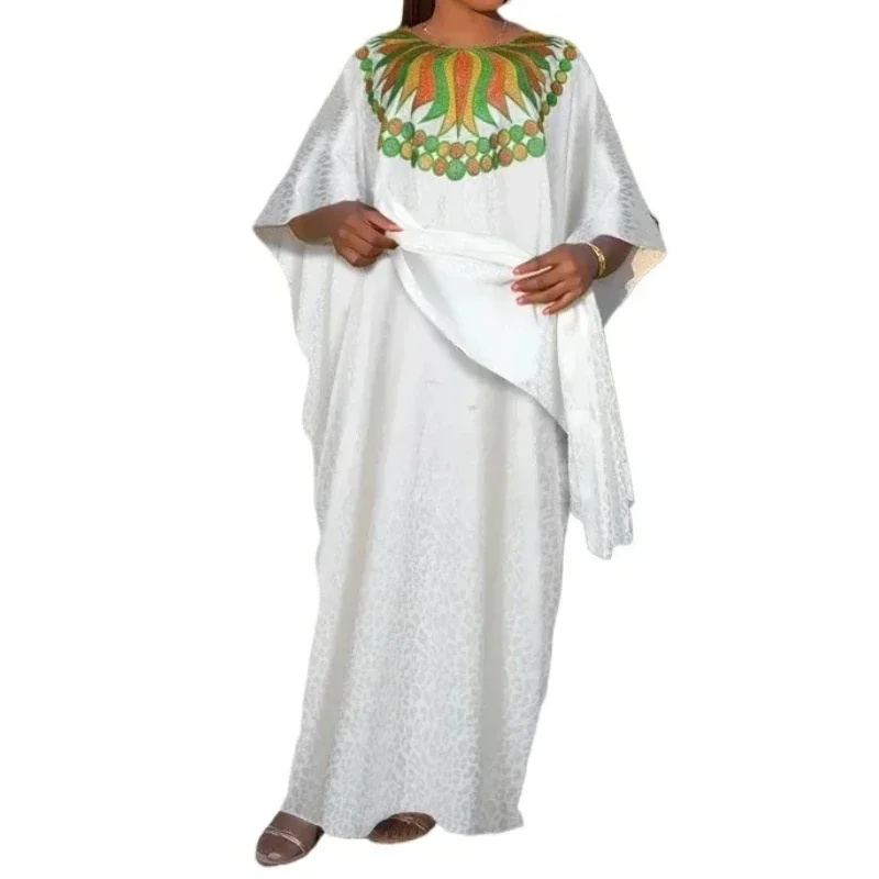 

Африканские летние платья для женщин, элегантный белый кафтан, церковная одежда Boubou, большие размеры, Musilm Djellaba, африканская повседневная одежда, 2025 г.