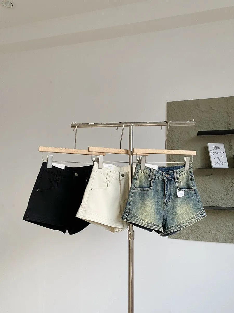 

2024 New American Style Hot Girl Slim Wide Leg Hot Pants Retro Fashion Versatile High Waist Jeans Shorts Women Summer