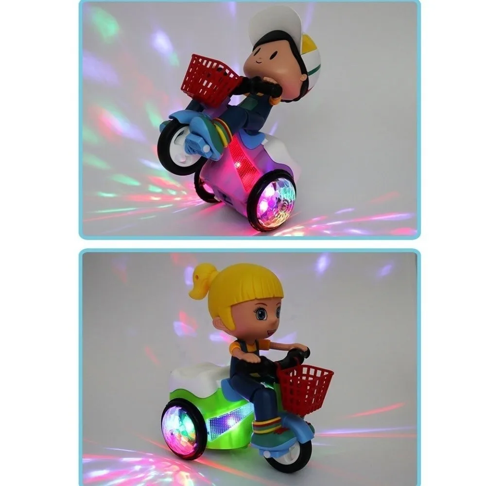 รถสามล้อไฟฟ้าของเล่นมีฟังก์ชั่นดนตรี แสงสีสันสดใส แสดงท่าผาดโผน หมุนได้ 360 องศา พร้อมไฟส่องสว่าง