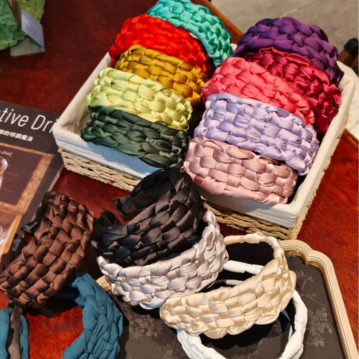 

Spring and Summer New Fashion Satin Braided Wide Headband Hair Accessory for Women