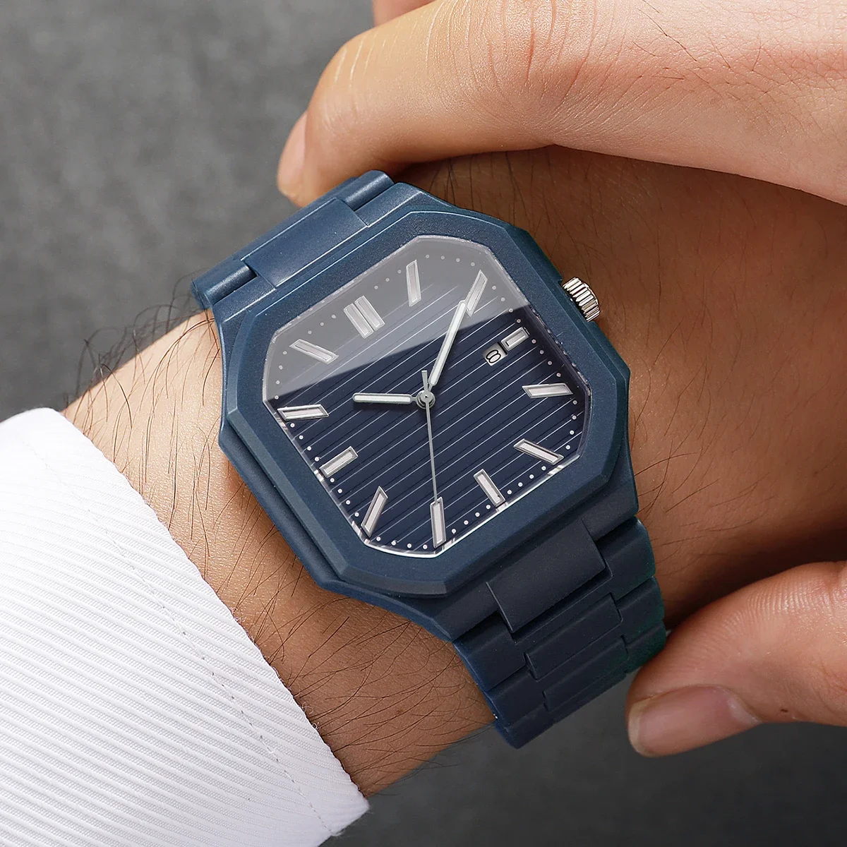 패션 플라스틱 밴드 남성용 캘린더 스포츠 시계 사각 다이얼 아날로그 쿼츠 손목시계 남성용 시계 (박스 없음)