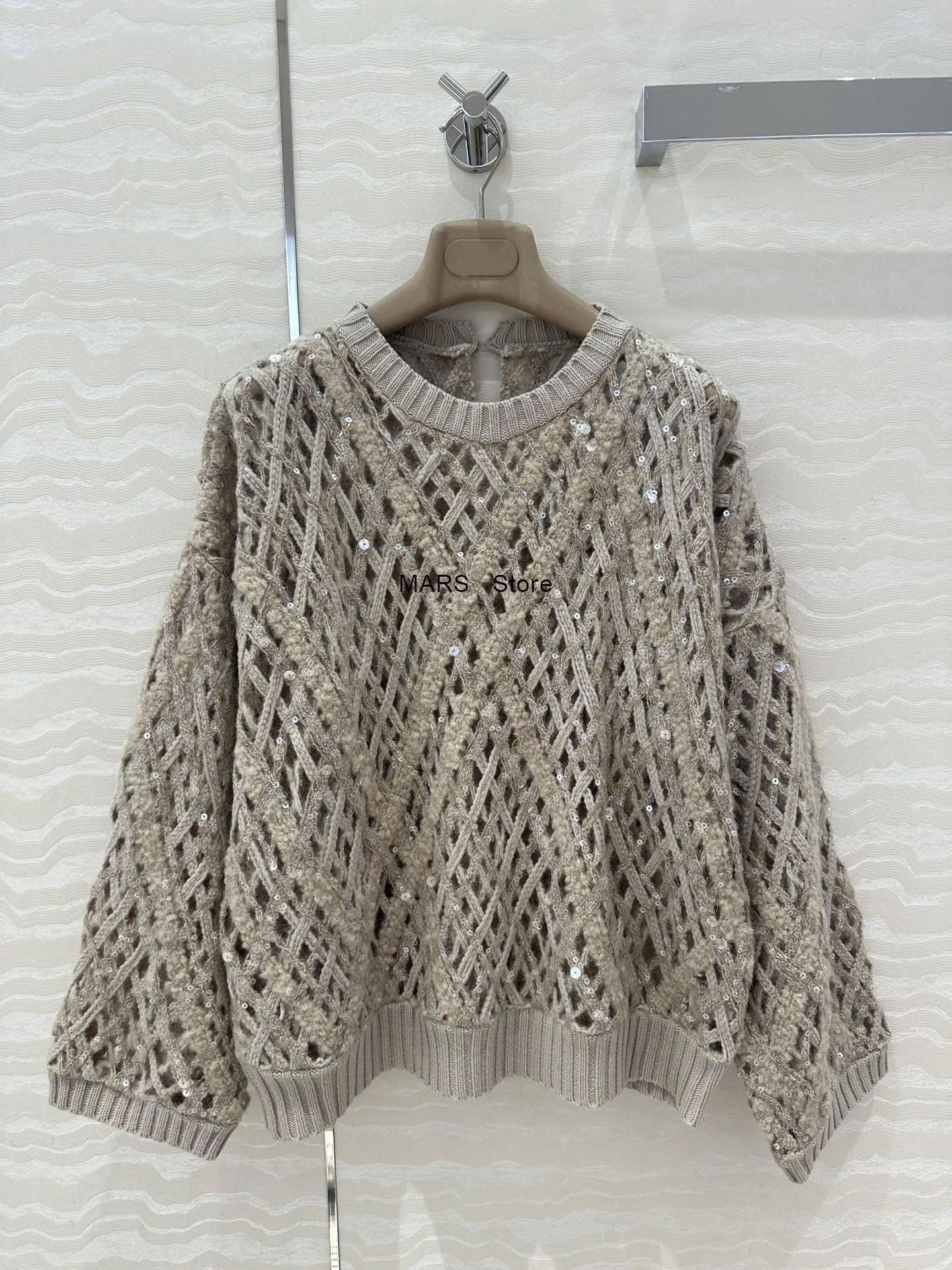 Autumn And Winter High Quality Cashmere Beads Heavy Woven Hollow Hook Flower Pullover Sweater Knitted Sweater For Women