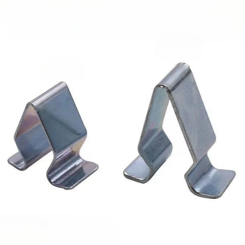 Рисунок 4 - металлические зажимы для панели