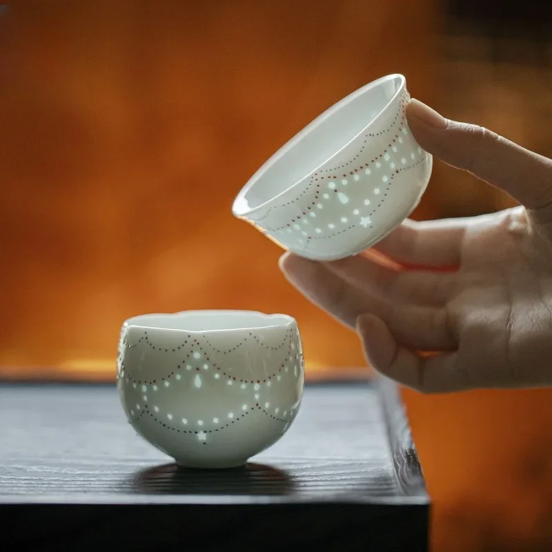Linglong hollow ceramic master cup Kung Fu tea set hand-painted bead curtain tea cup household tea cup single cup cup