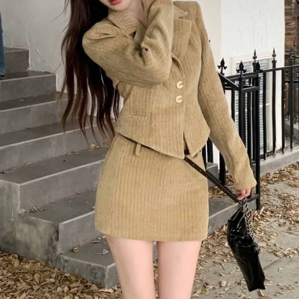 

Women's Korean Style Fashion Suit Long-Sleeved Jacket And High-Waisted Skirt Two-Piece Set Spring Autumn Collection