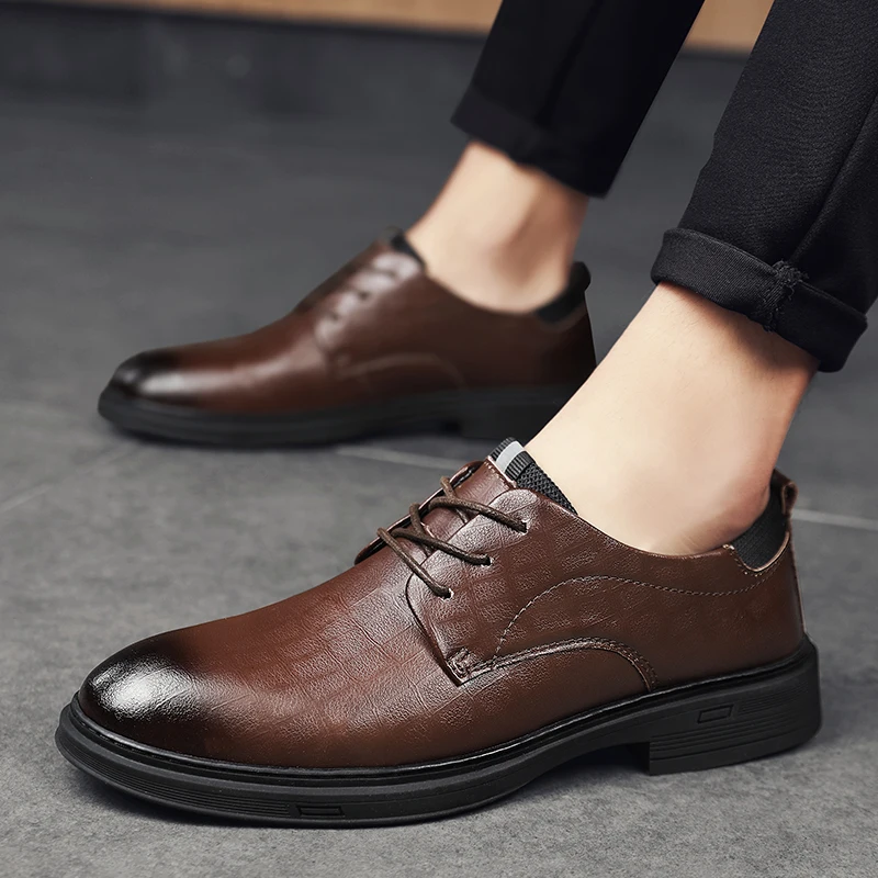 Casual Large Size Leather Shoes for Men Thick Bottom Youth Spring Autumn Winter New Style Round Toe Breathable Low Heel Rubber
