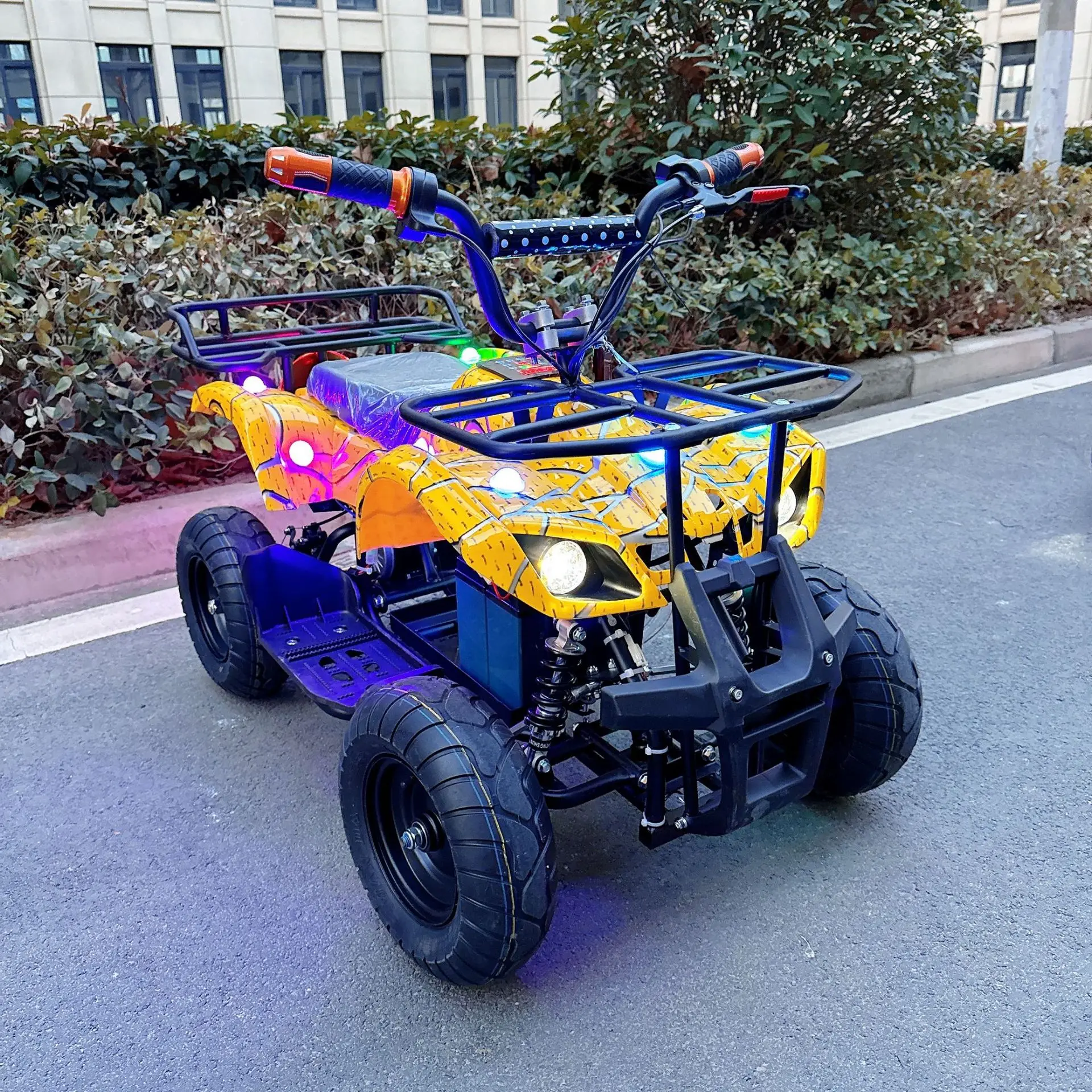 High quality and high power multi-function children's electric crawler outdoor snowmobile