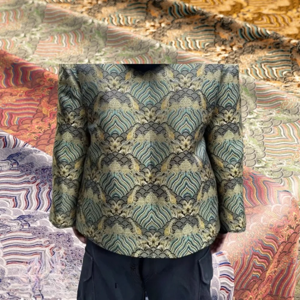 Wave Patterned Broc…