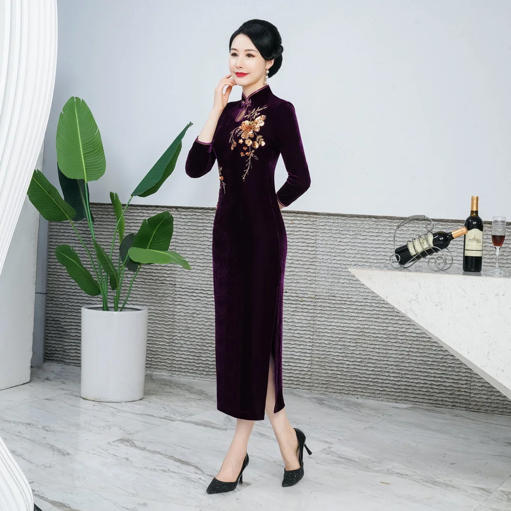 

Sexy Slim Mandarin Collar Cheongsam Large Size Women Velvet Dress Autumn Winter Chinese Qipao Sequins Beads Flowers Vestidos 6XL