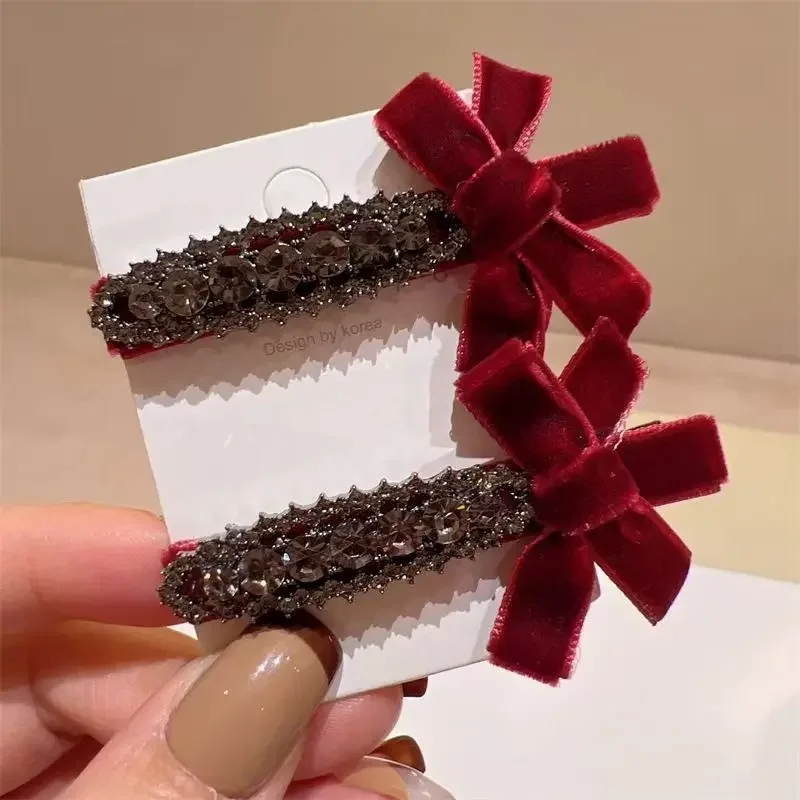 Рисунок 5 - Новые заколки для волос со стразами