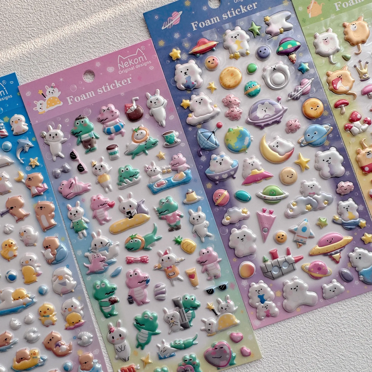 

NEKONI Cute Starry Bear Crocodile Otter Cartoon 3D Puffy Stickers Journaling DIY Diary Stationery Sticker Decor School Supplies