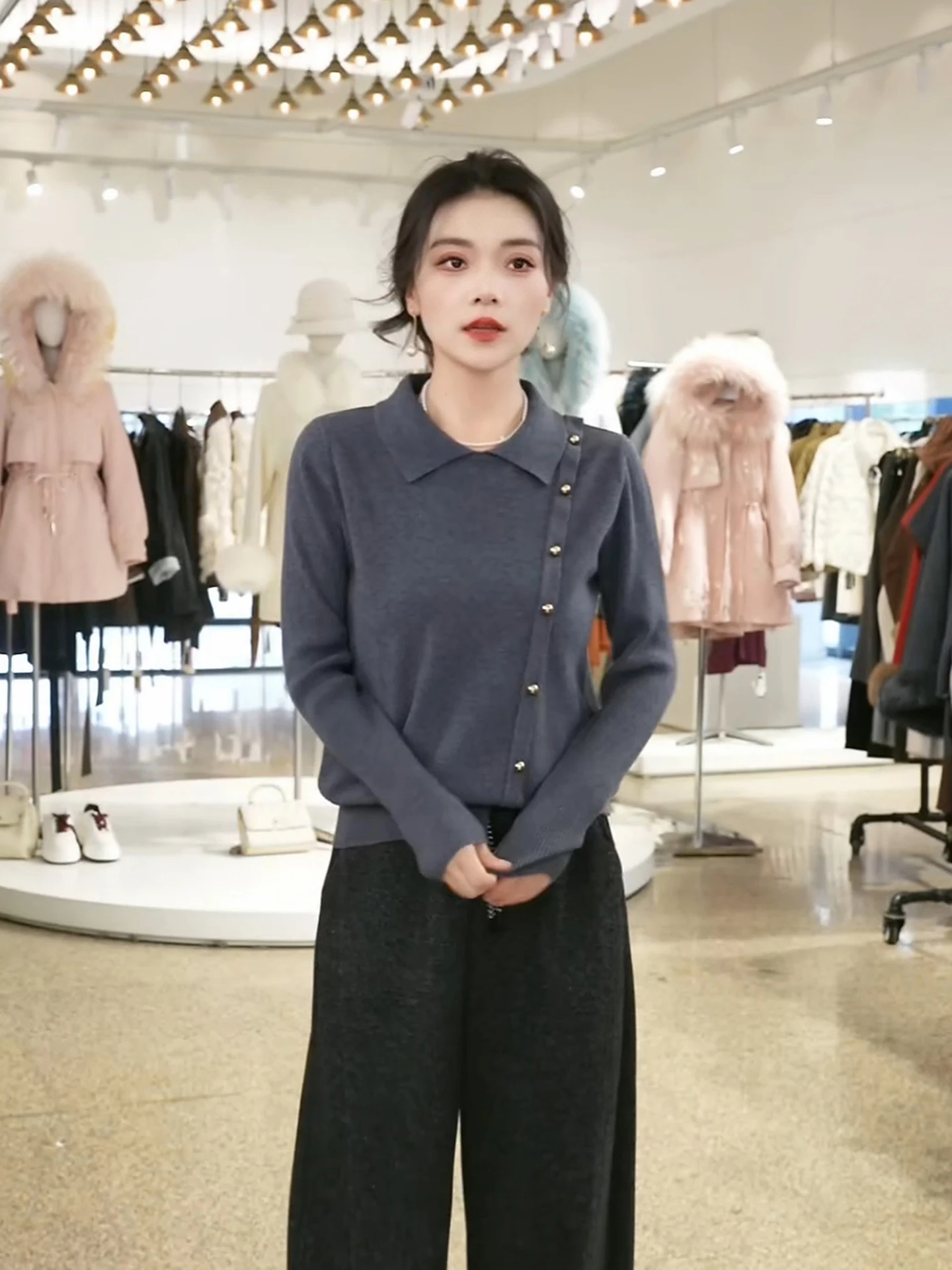 

Casual Sle Unique Collar Gold Button Sweater Top Women's Faionable Versatile Autumn Winter Loose Fit Comfortable Knitwear