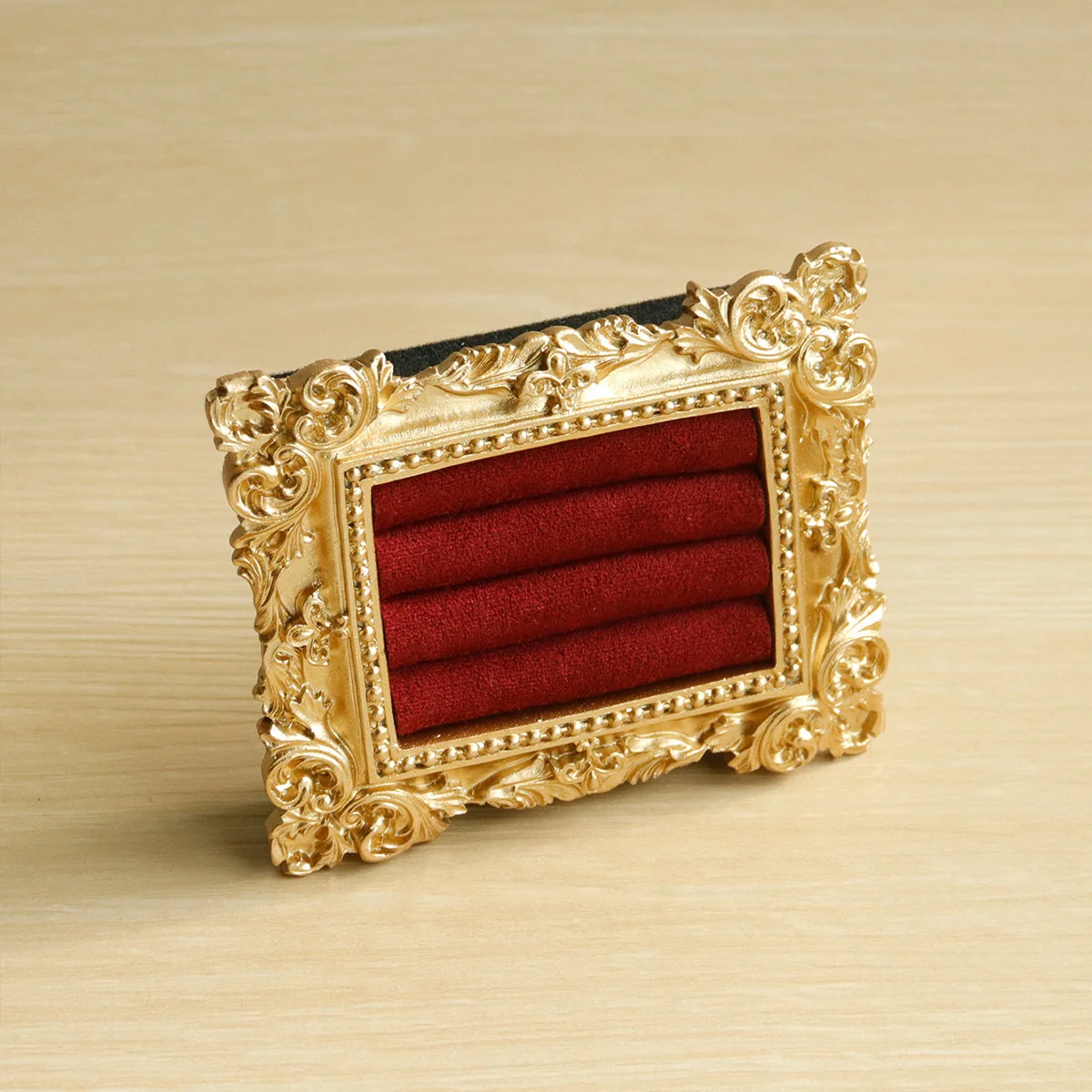 حامل عرض خاتم ذهبي عتيق، صينية حلق من جلد الغزال، تصميم باروكي، هدايا الزفاف وأعياد الميلاد، منظم مخملي لدعامة الخطوبة